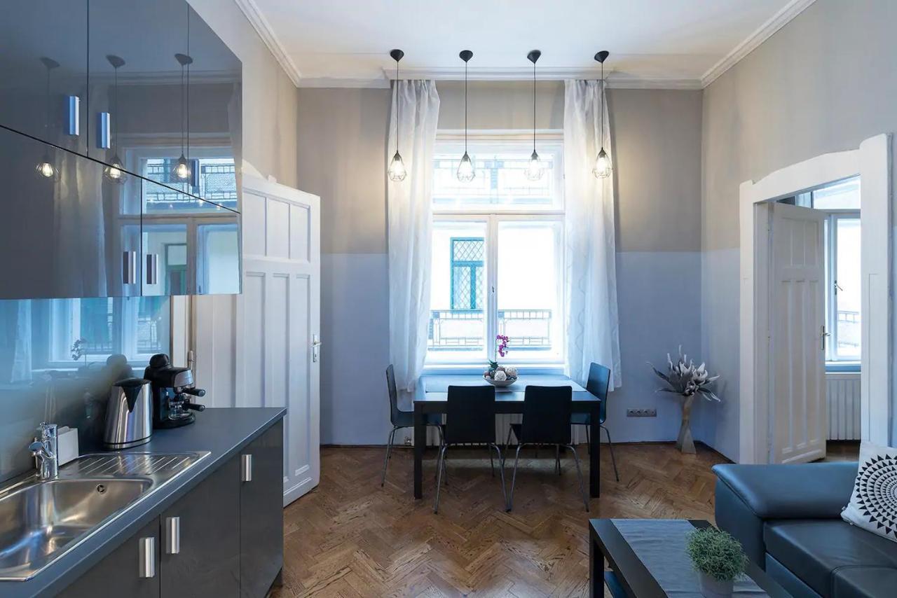 Vaci Street Premier Apartment Budapest Eksteriør billede