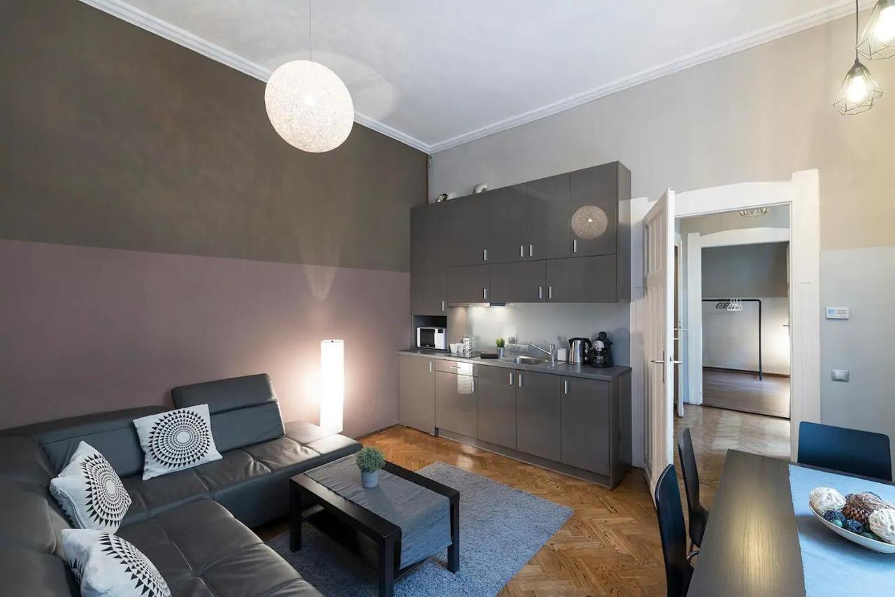 Vaci Street Premier Apartment Budapest Eksteriør billede