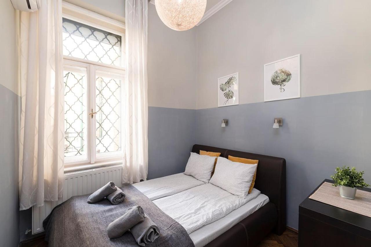 Vaci Street Premier Apartment Budapest Eksteriør billede